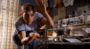 2002-Rami-Maguire-Spider-man-movie-Tobey-Maguire-short-hair-cut-slinging-webs-590x323